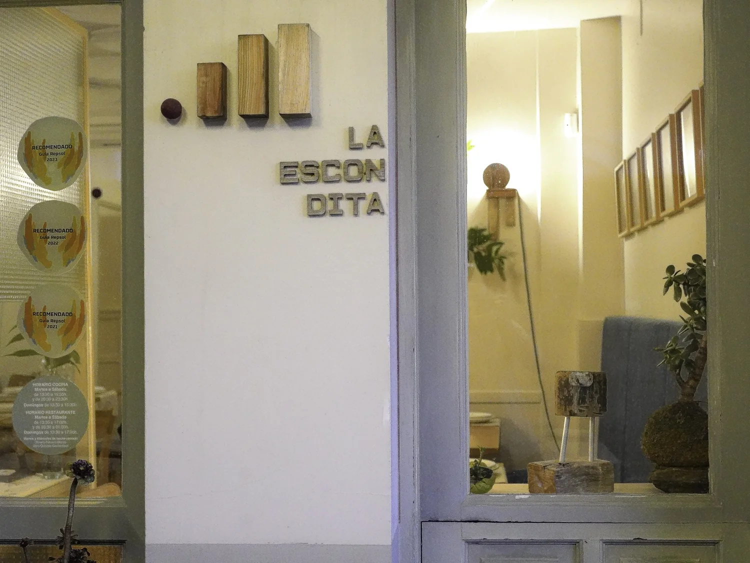 Entrada de La Escondita